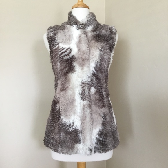 CAbi Women’s Vest Aspen Faux Fur Style #3179 Size XS - Picture 1 of 10